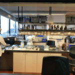 Malá laboratoř na výrobu homeopatik u lékárny Salvator